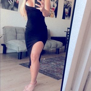 there are 7 dresses almost all from zara, I sell all 7 dresses for 180 dollars